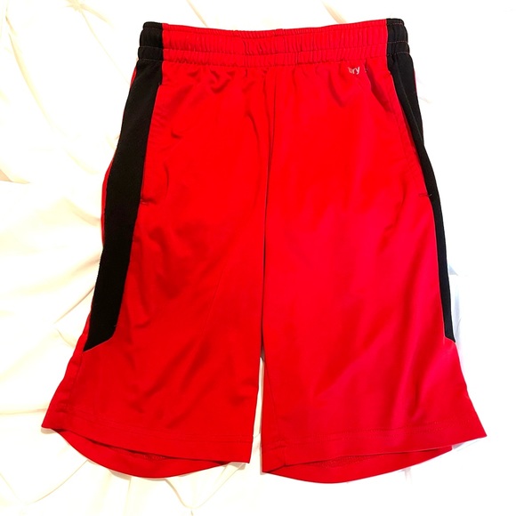 Boys size 12-14 Levi’s Jeans, Cat & Jack Joggers, and Tek Gear Shorts. Good! - Picture 14 of 16